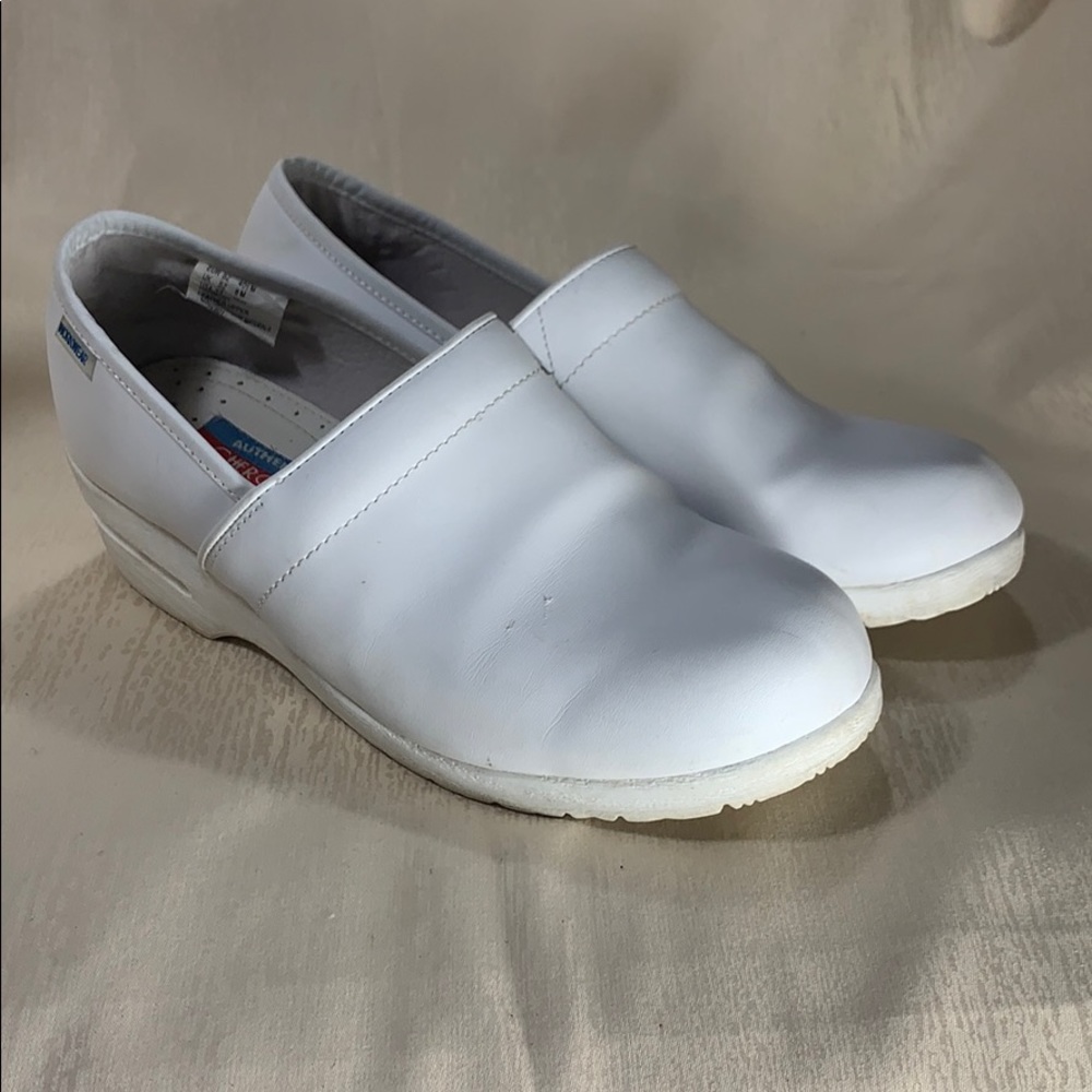 Cherokee Workwear Harmony Size 10M Leather Clog